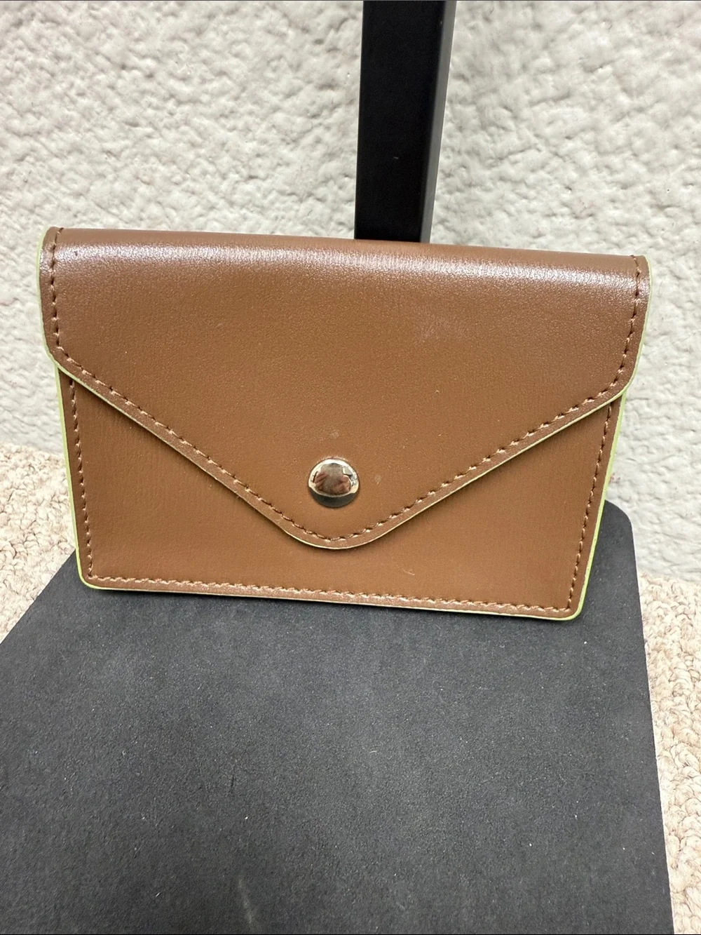 Source Unknown Brown Leather Envelope Card Wallet with Gold Snap